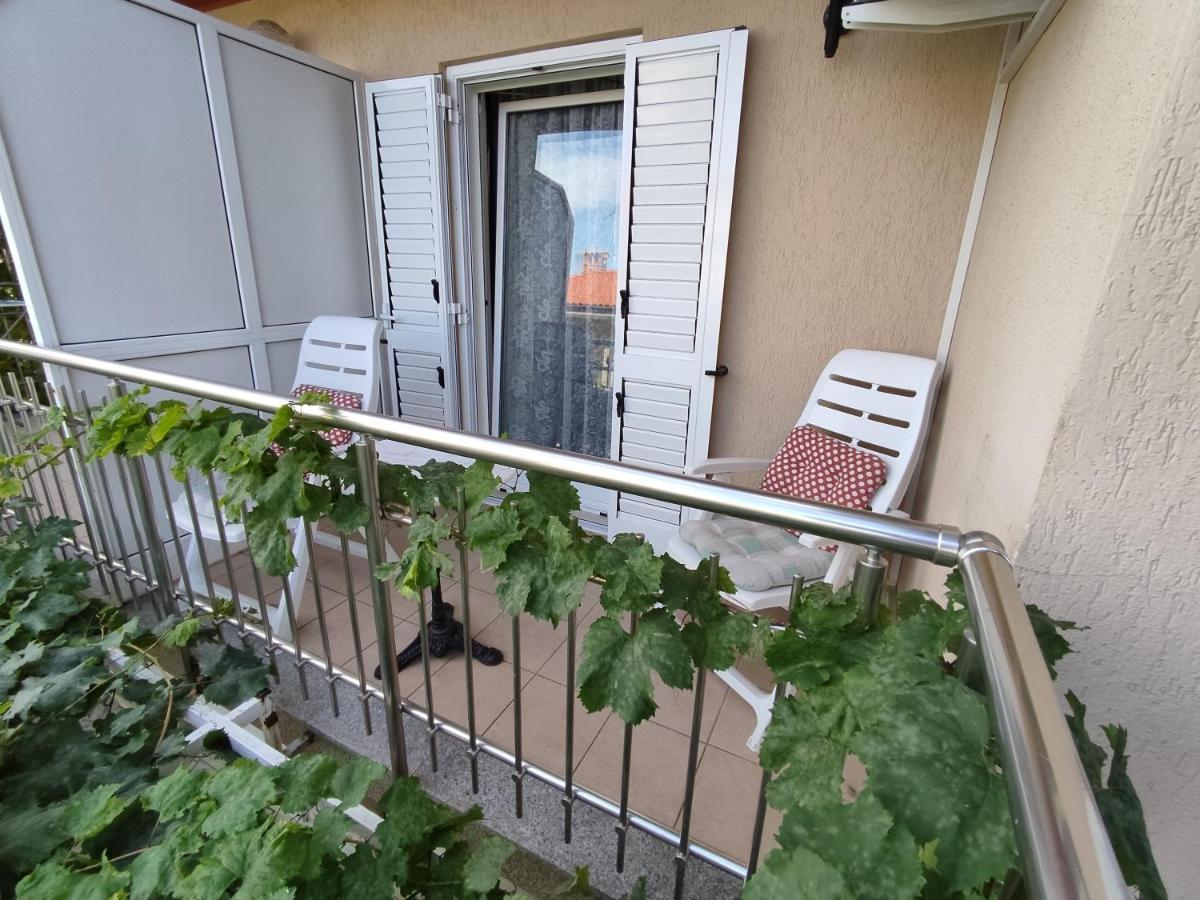 Apartments Samec Izola Exterior photo